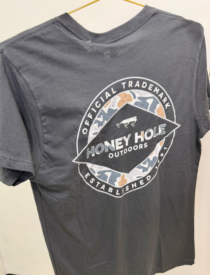 Mens: Honey Hole Est.
